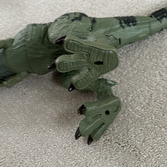 Jurassic World Dinosaur - Picture 7 of 8
